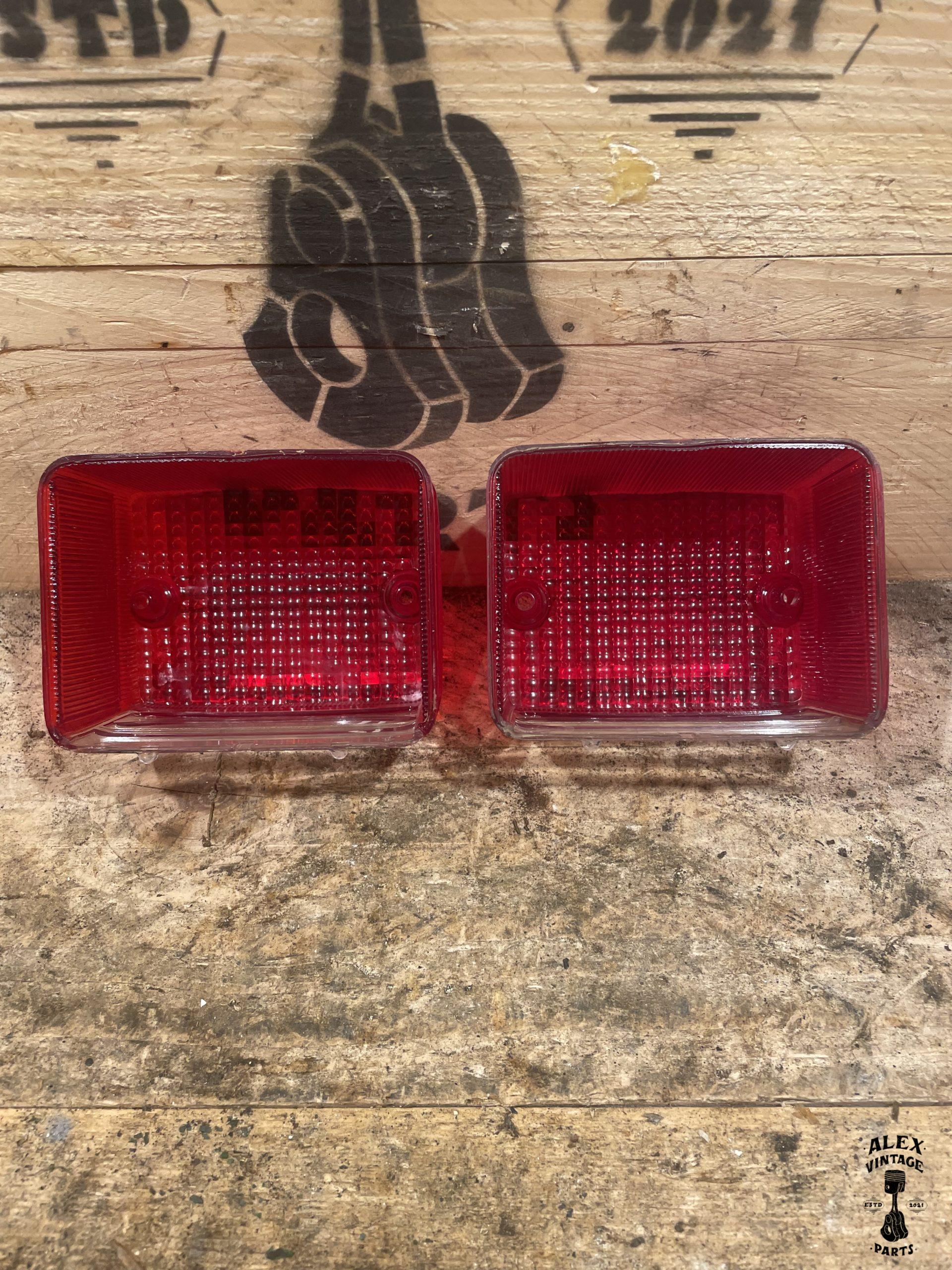 Cabochon de feu arrière Yamaha 250-350 RDLC 4lO et 4l1