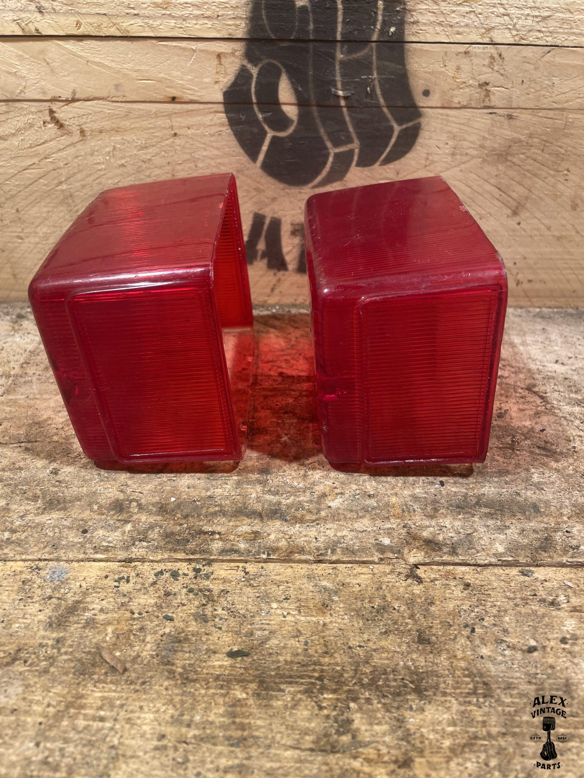 Cabochon de feu arrière Yamaha 250-350 RDLC 4lO et 4l1