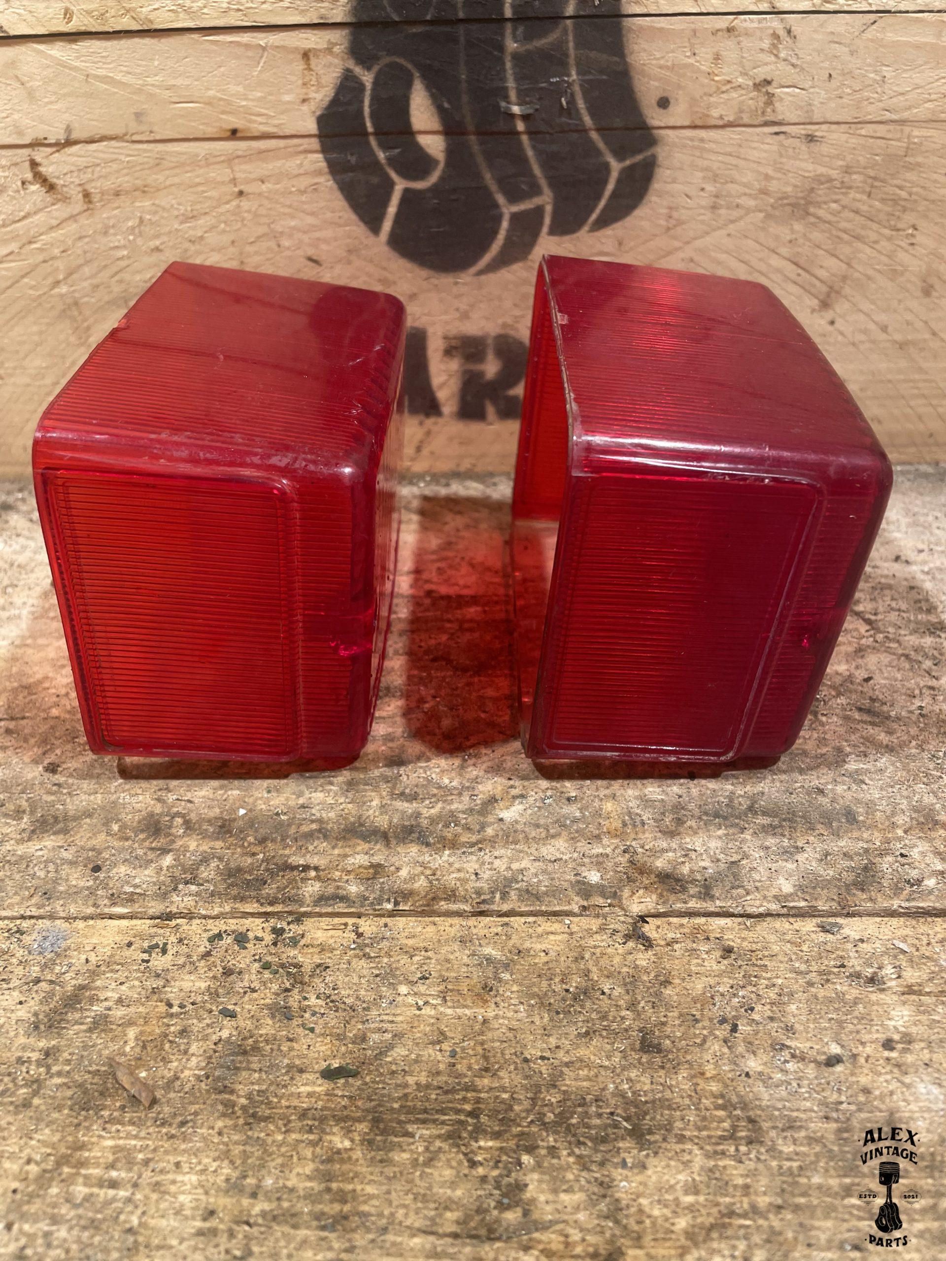 Cabochon de feu arrière Yamaha 250-350 RDLC 4lO et 4l1