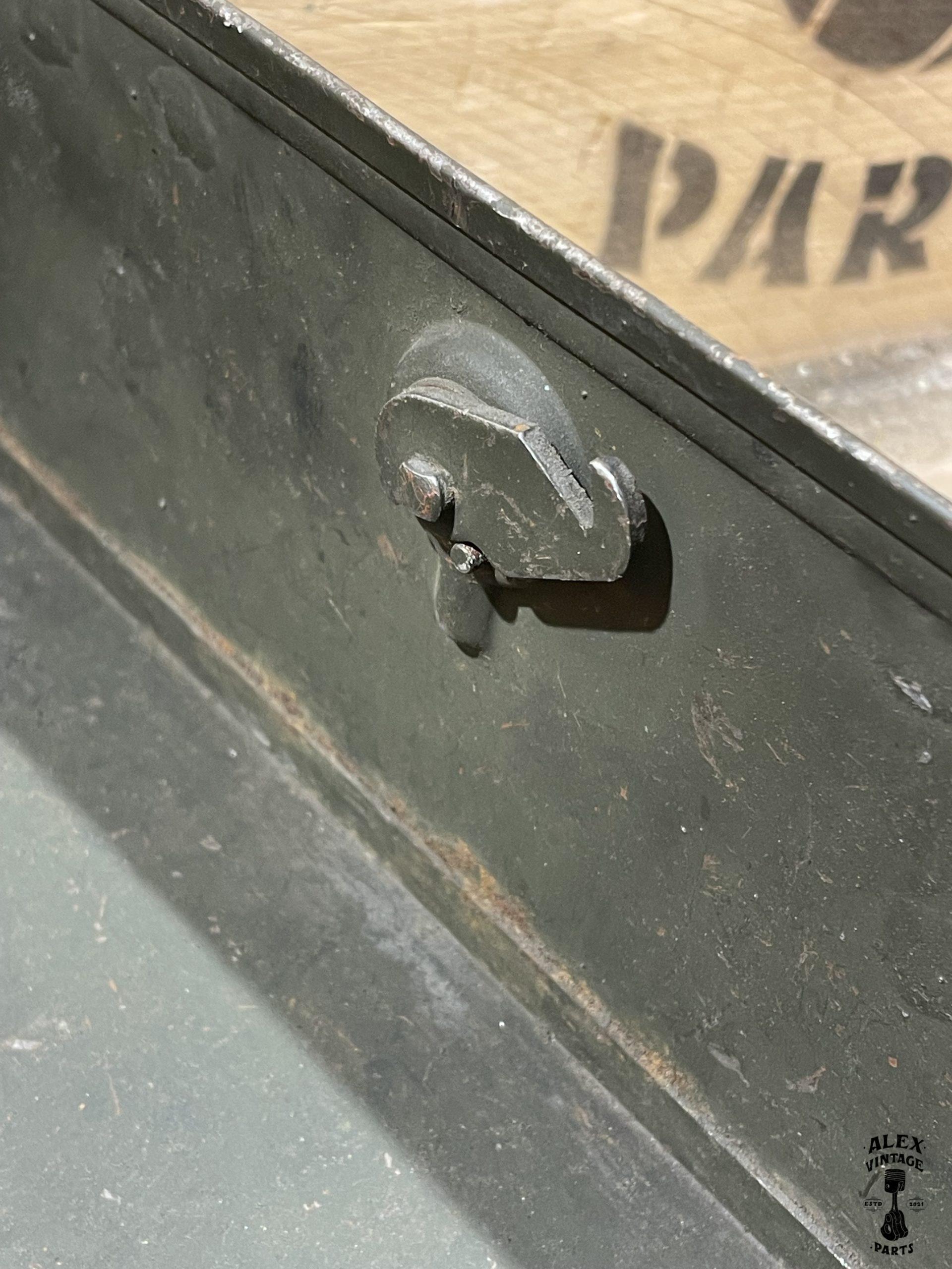 Boite à outil garde boue avant Harley-Davidson 1942 WLC