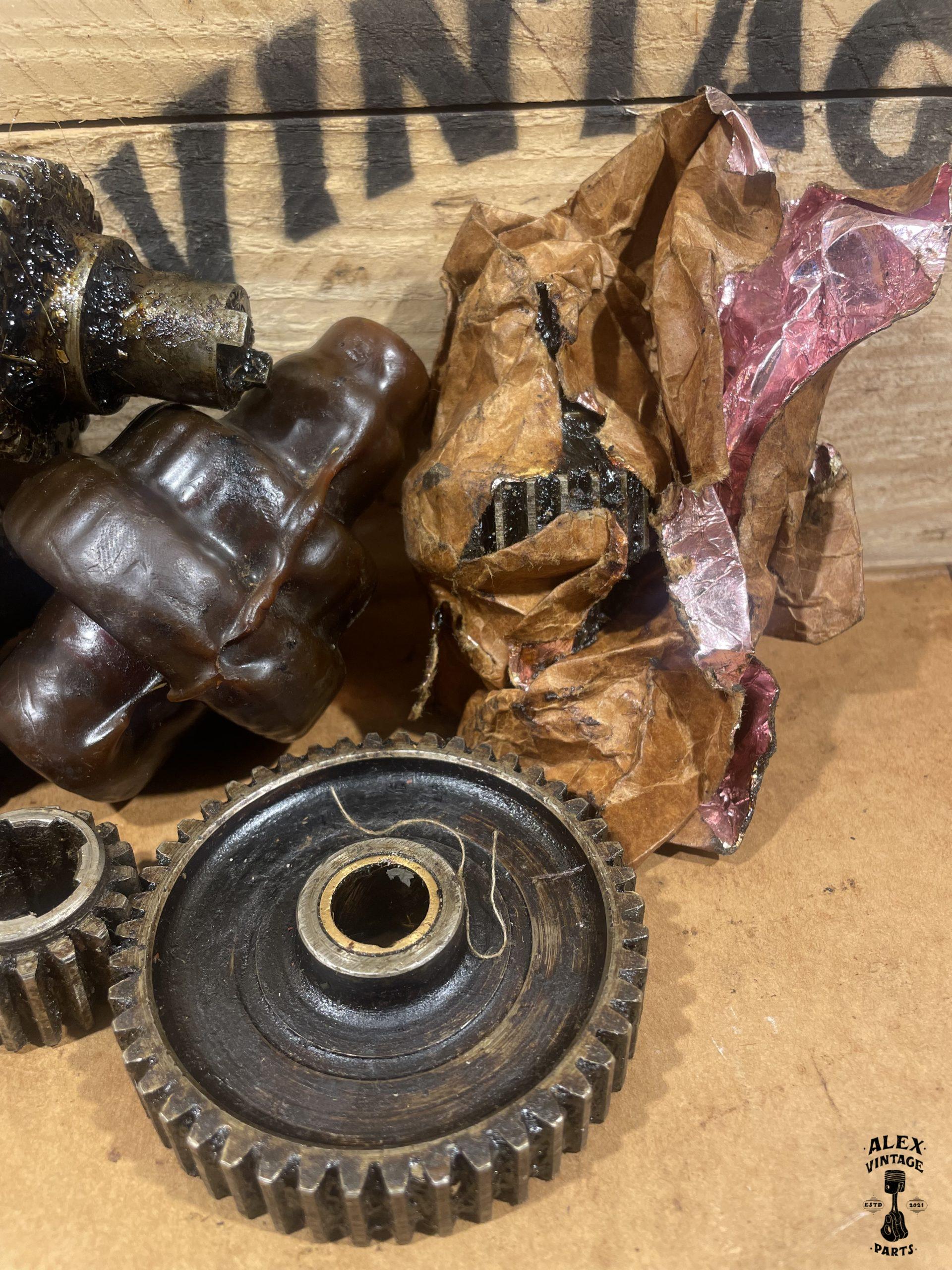 Distribution complète NOS Harley-Davidson 750 WLA WLC WL